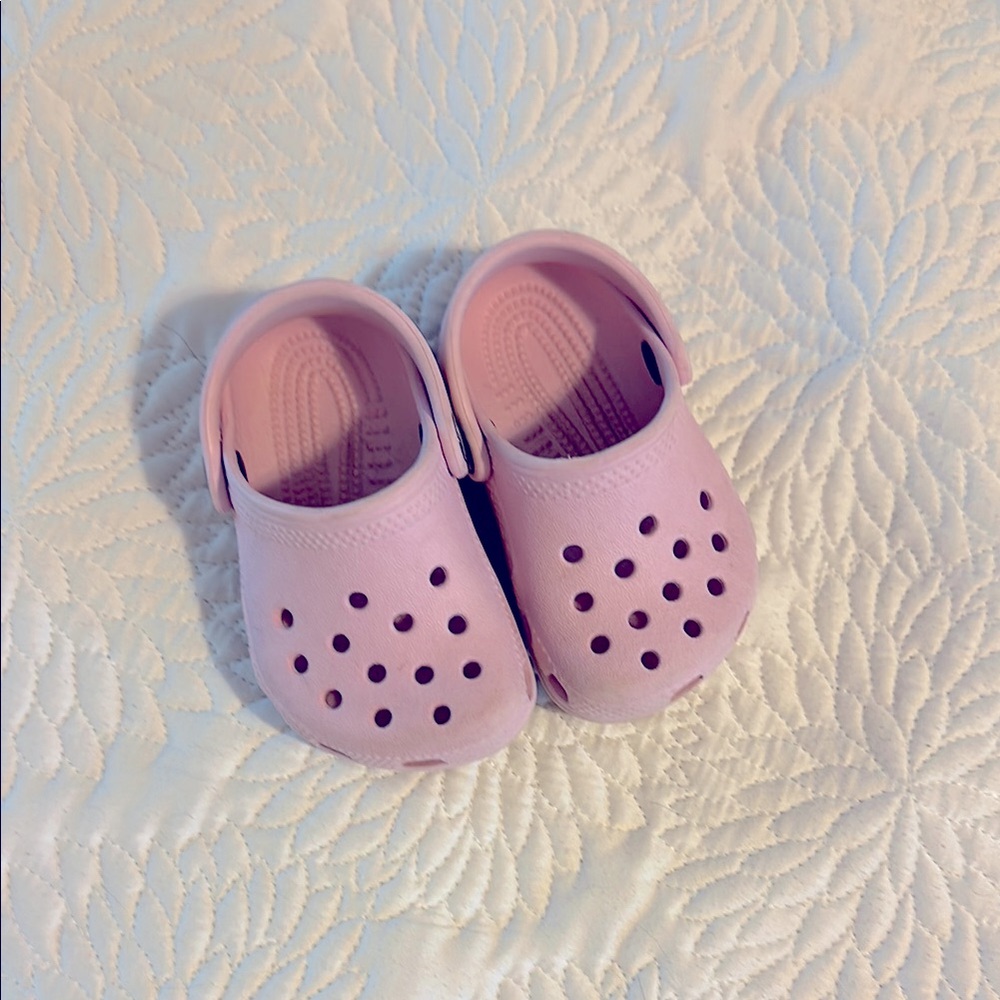 Toddler Pink Crocs size 2 3